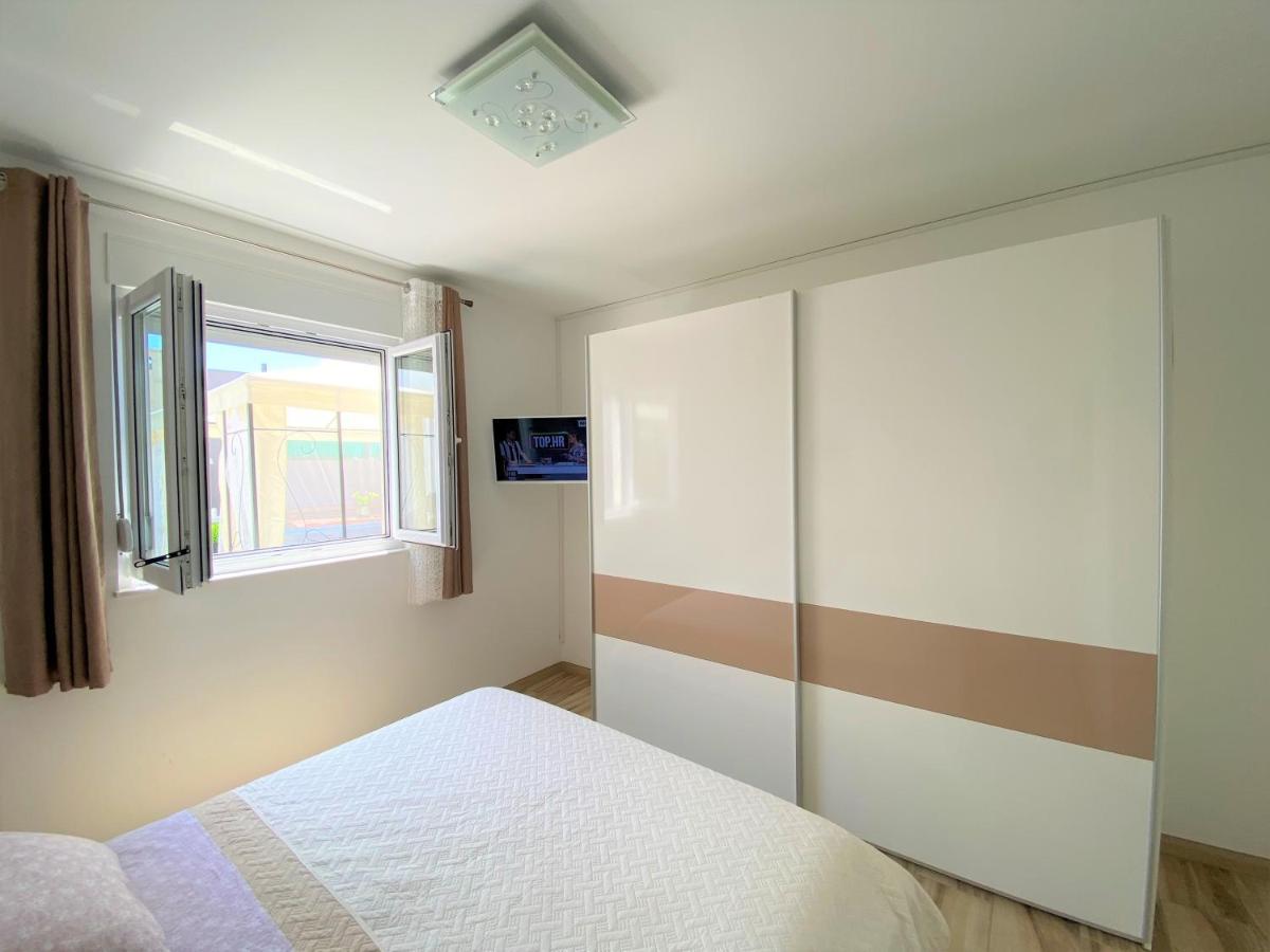 Lux Apartment Sea Shell With Jacuzzi ماكارسكا المظهر الخارجي الصورة